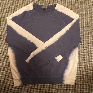 Universal thread (sweater)